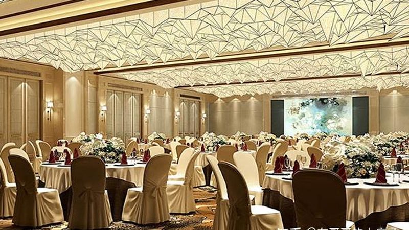 在选择海边度假村设计公司时，以下因素值得关注：